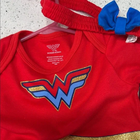 Wonder Women Superhero Baby Outfit - Picture 2 of 3
